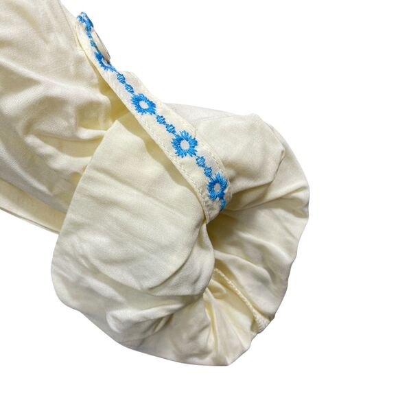 AK Large Tunic NWT Pale Yellow Embroidered Lined Roll Tab Sleeve 1/2 Button Boho - Picture 4 of 7